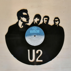 http://www.discodeco.com/Files/125286/Img/23/disque-vinyle-MU56-U2.jpg